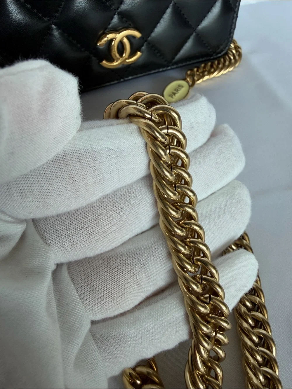 🎉SOLD🎉 CHANEL Black Lambskin WOC Wallet On Chain Gold Hardware GHW Cruise 2023 - Picture 11 of 12